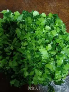 Make Green molluscs, pork dumplings step 2