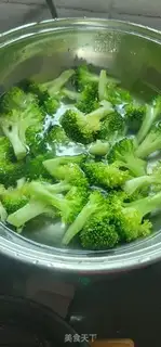 Make Sausage and broccoli step 1