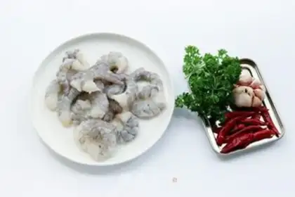 Make Tapas Spanish garlic shrimp step 0