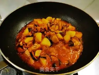 Make Chicken leg and mushroom potatoes step 9