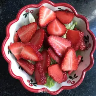 Make Strawberries with yogurt step 4