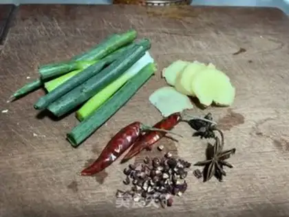 Make Lemon chicken claws step 1