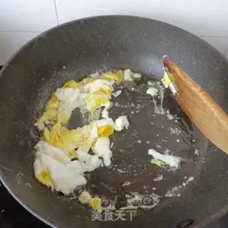 Make Scrambled eggs step 4