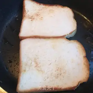 Make Beef ham sandwich step 4