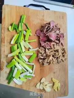 Make Pyramid duck step 1