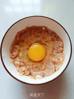 Make Fungus, eggs and meatloaf soup step 2