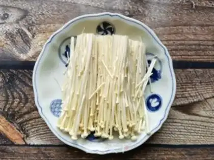 Make A fragrance with a golden needle and mushroom step 0