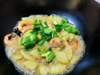 Make Potato chili shrimp step 8