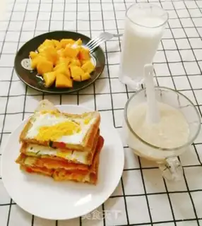 Make Egg cheese sandwich step 8