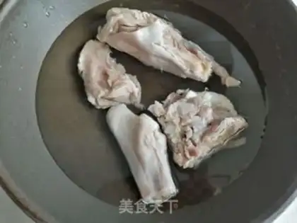 Make The lamb bubbly and the cold lamb step 1