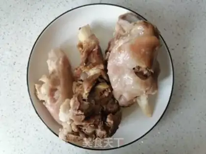 Make The lamb bubbly and the cold lamb step 3