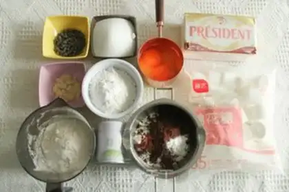 Make Three marshmallows, lass cookies step 0