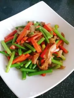 Make Fried garlic carrots step 5