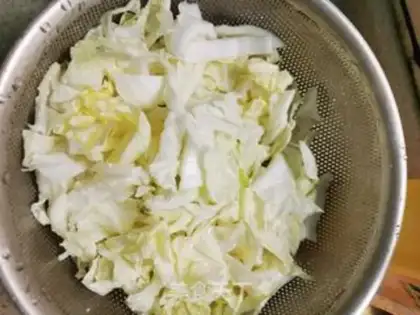 Make Meat cabbage step 1