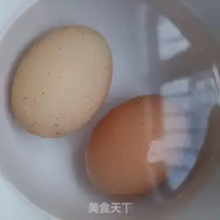 Make Boiled eggs with chrysanthemum step 3