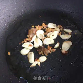 Make Garlic tarcrete step 1