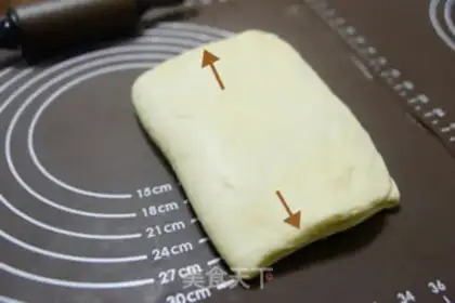 Make A thousand layers of almond bread step 12
