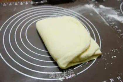 Make A thousand layers of almond bread step 14
