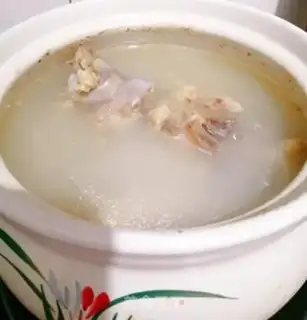 Make Bones soup, seafood step 0