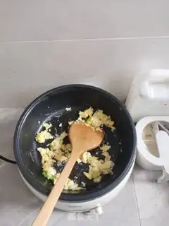 Make Egg fried rice step 1