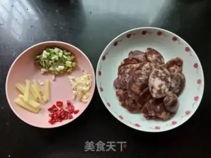 Make Onion sausage step 0