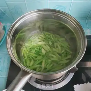 Make Donkey celery step 2