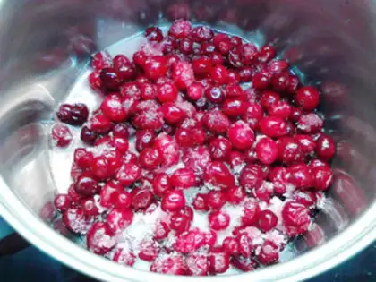 Make Cranberry jam step 2