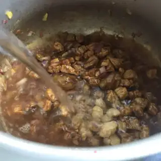 Make Pork potato curry step 5