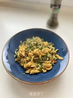 Make Scrambled eggs step 5