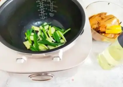 Make A chicken with a pan step 4