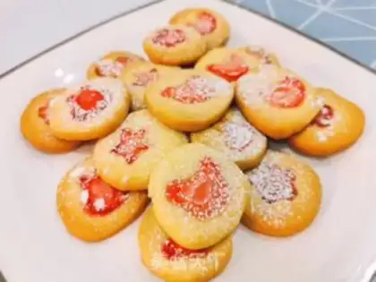 Make Strawberry cookies step 9