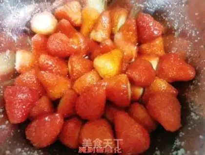 Make Iced strawberries step 2