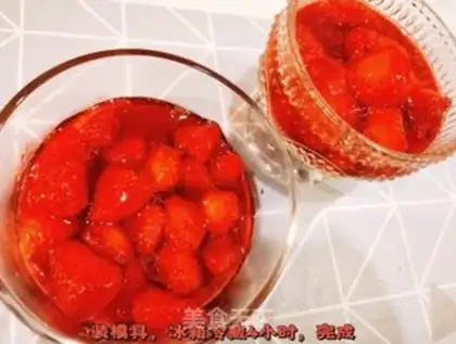Make Iced strawberries step 4