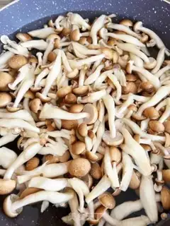 Make The first mustard sesame sauce with mushrooms step 1