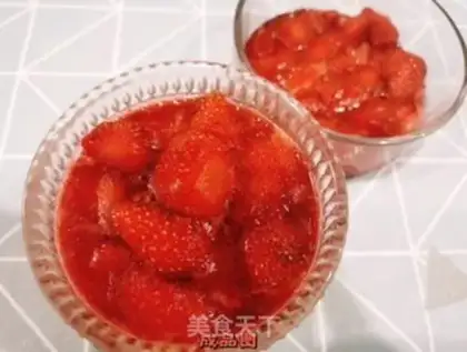Make Iced strawberries step 5