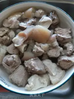 Make Skinny pig feet step 2