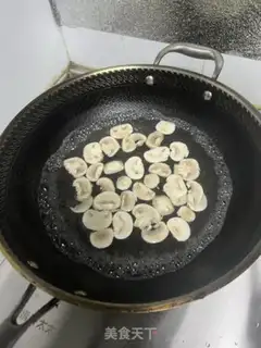 Make Butter mushroom soup step 1