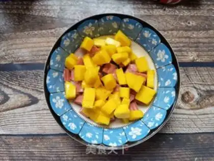 Make Bacon Mango toast root pizza step 5