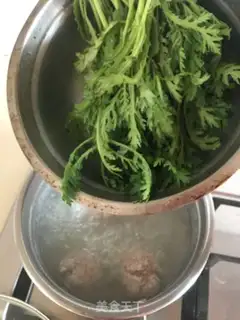 Make Oscillated meatball soup step 5