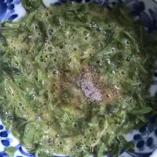 Make Fried eggs step 4