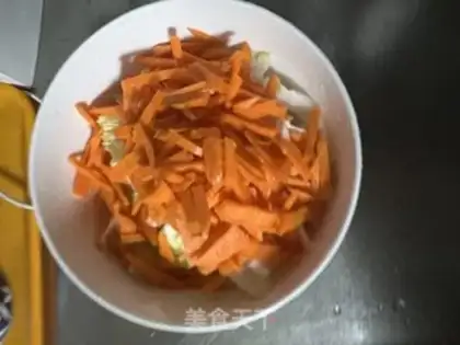 Make Pickle carrots step 1