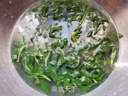 Make Dry eggs and maran heads step 4