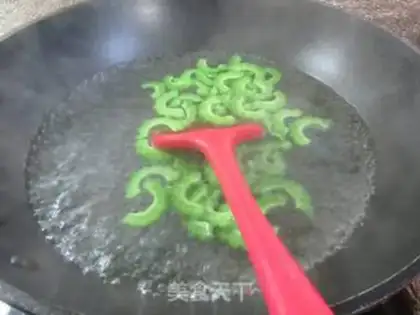 Make Scrambled eggs step 4