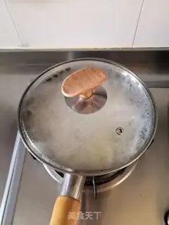 Make Shrimp-skin soup step 4
