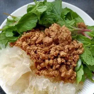 Make The radish and the silver ear step 8