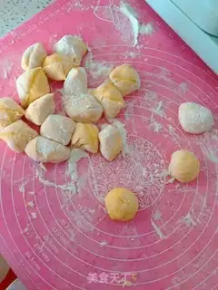 Make Carrot doughnuts step 2