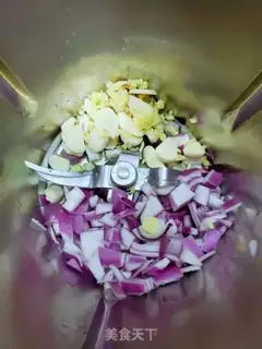 Make Improved bean petal sauce and lamb halogen step 3