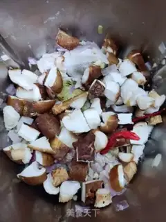 Make Improved bean petal sauce and lamb halogen step 5