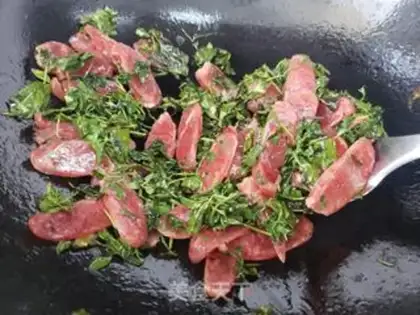 Make Pippear sprouts, wide sausage step 6
