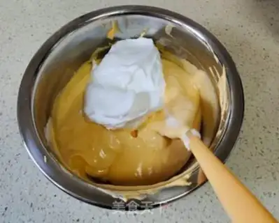 Make Pumpkin varnish cake step 12